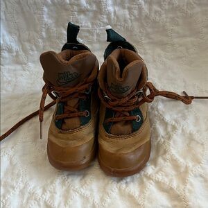 Nike Kids Brown and Green Trail Boots